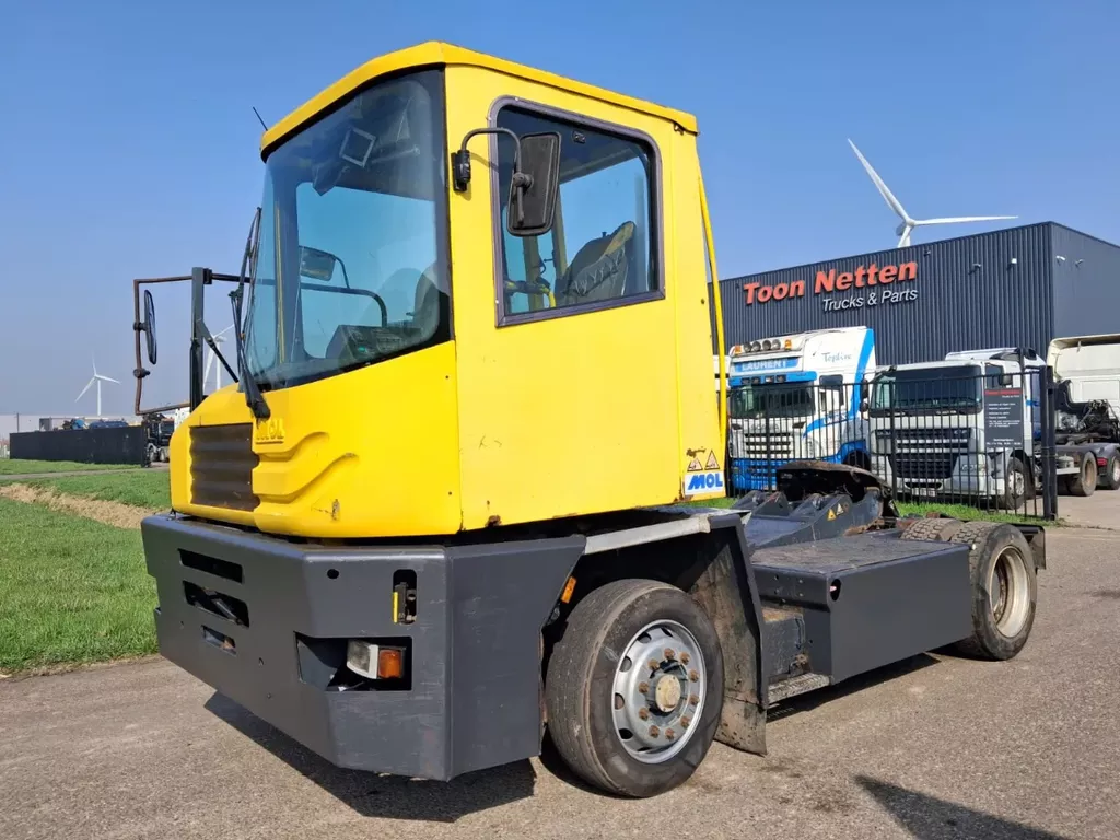 MOL YT200/4x2 Terrein