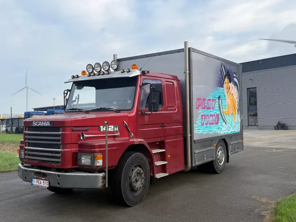 Scania T T142-V8 T 142.420 V8 * Spring - Spring * Manual gearbox