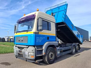 MAN TGA 26.390 * 6x2 * 11m3 * 1 x Bed *