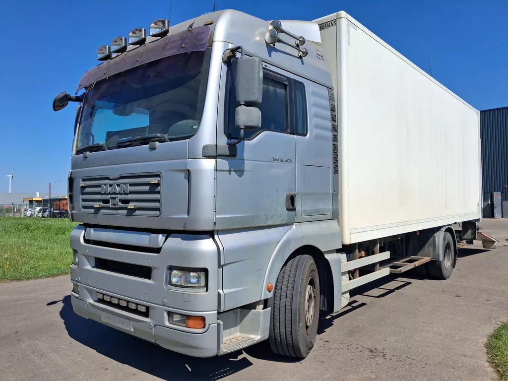 MAN TGA 18.400 * Load Lift 4000kg. * L 2.90m * Euro 4