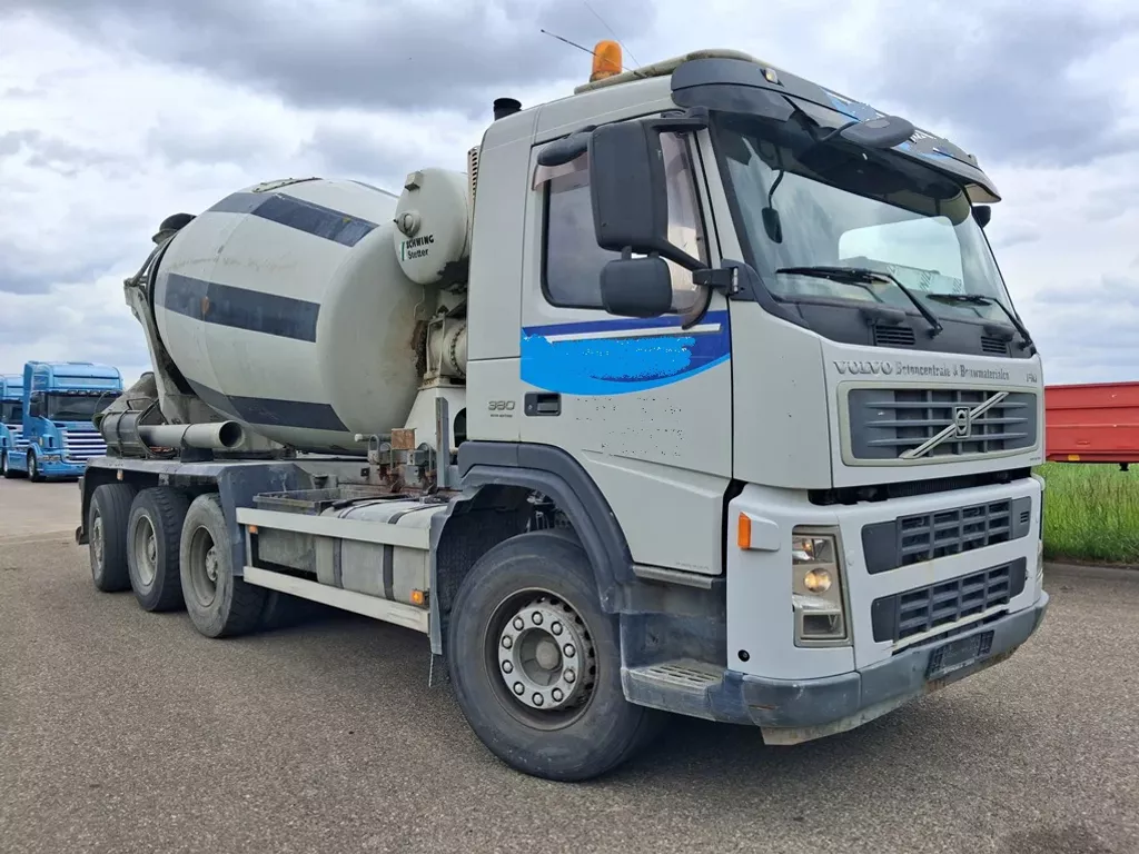 Volvo FH FM 380 FM/FH 9 * 8x4 * Manual gearbox * Big Axles *