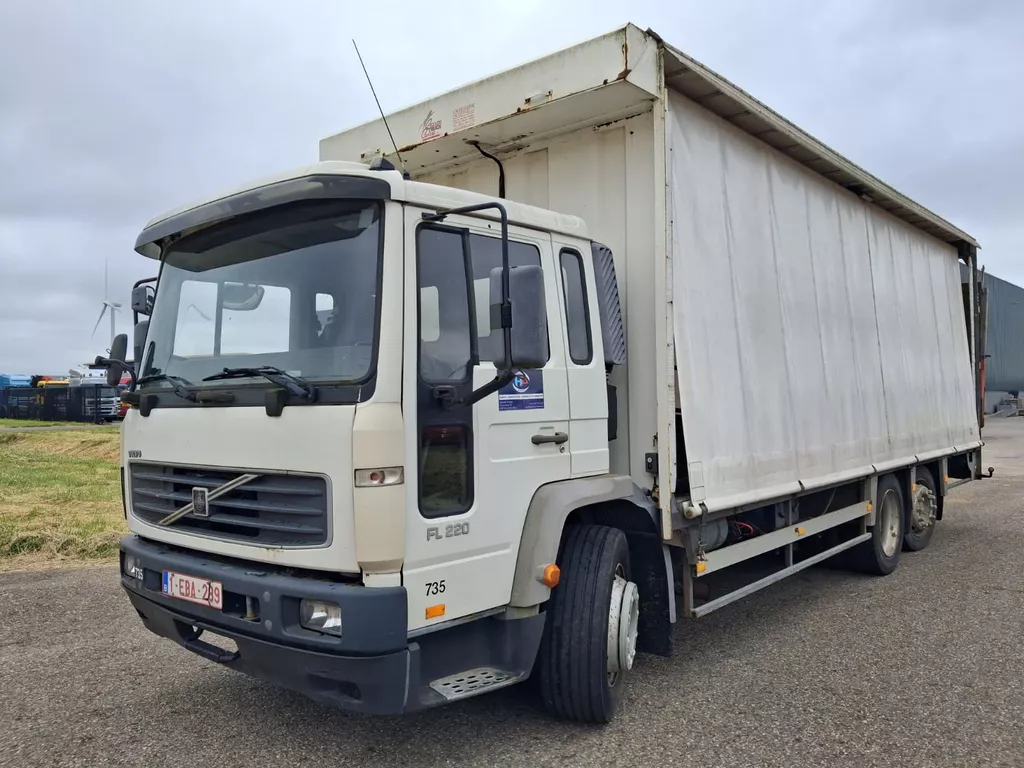 Volvo FL serie 6.220 * Manual Gearbox * 6 Cyl *
