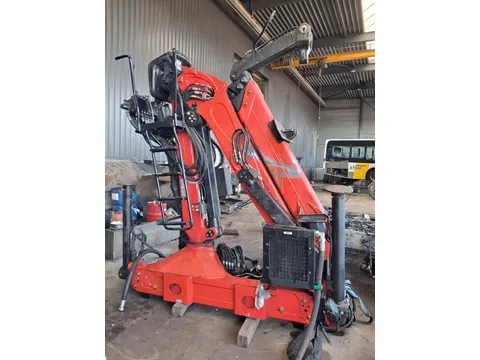 Palfinger M120Z77 * Epsilon * ==> 7 m *